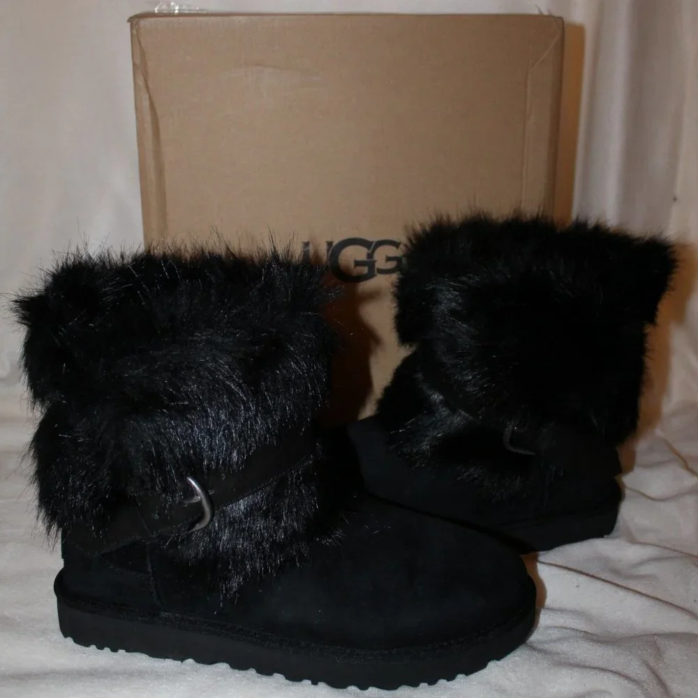 NIB UGG WOMEN'S CLASSIC FLUFF BUCKLE SHAGGY SUEDE SHEARLING BOOTS‎ BLACK